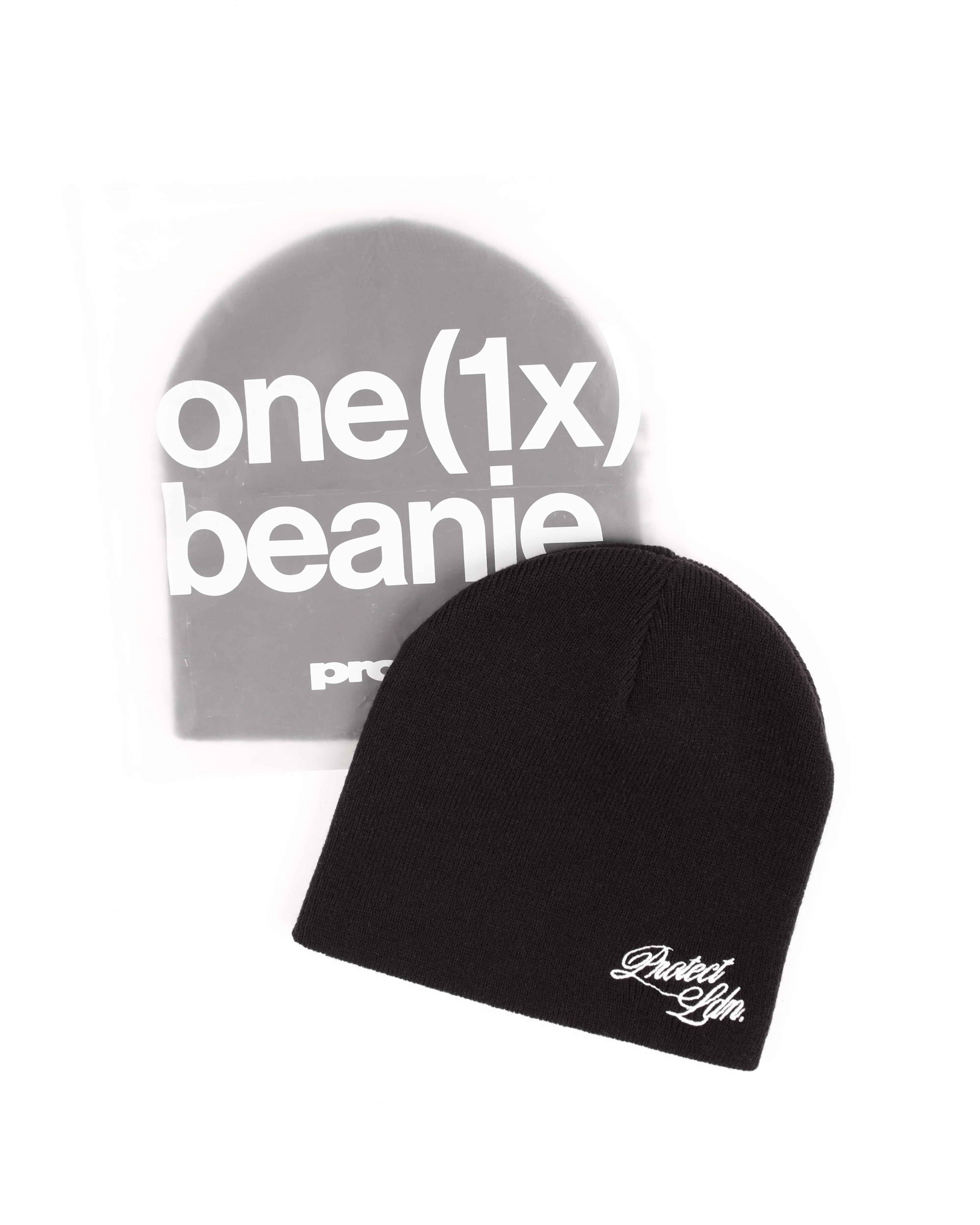 BLACK SCRIPT BEANIE - Image 5