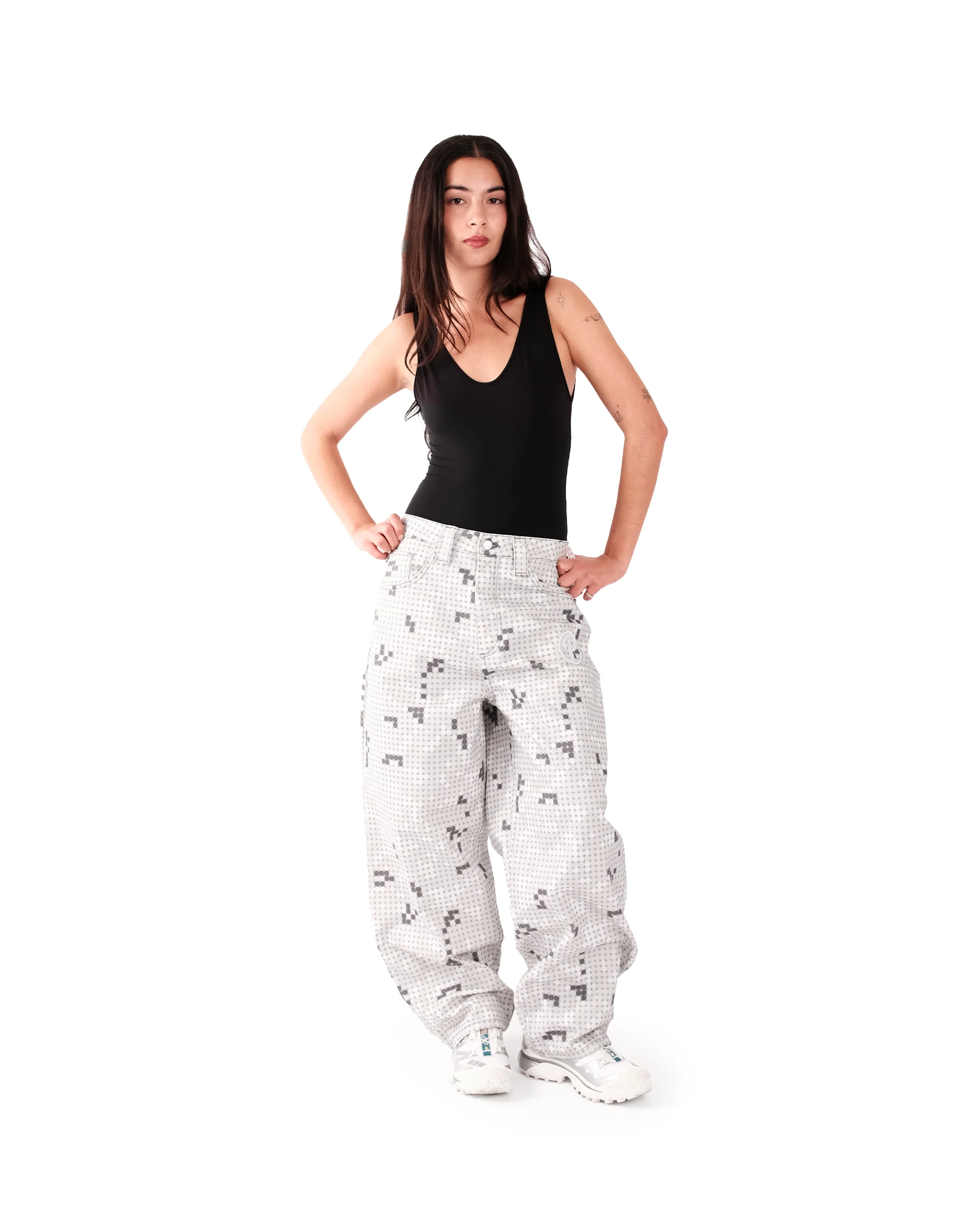 GREY DOT BONKERS DENIM - Image 4